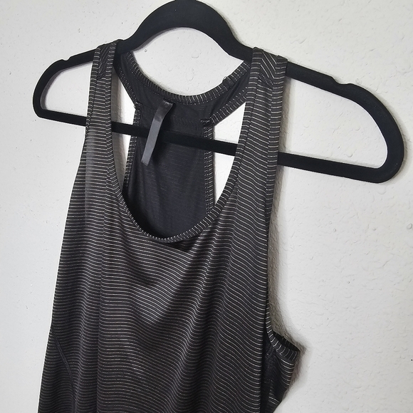 90 degrees by reflex Black Thin Gold Stripe Loose Fit Racerback Tank Size M - Picture 3 of 7
